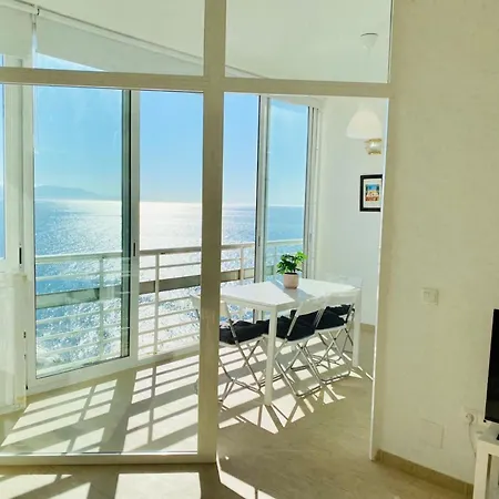 Apartment In Near Playa Bajondillo