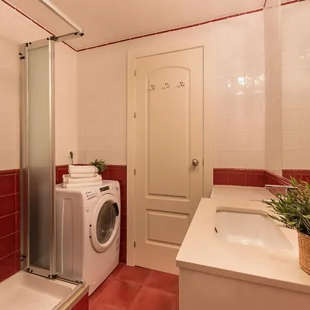 With Shared Pool Near * Torremolinos