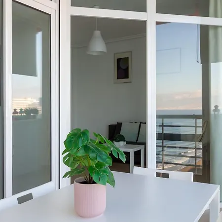 In Near Playa Bajondillo Apartment